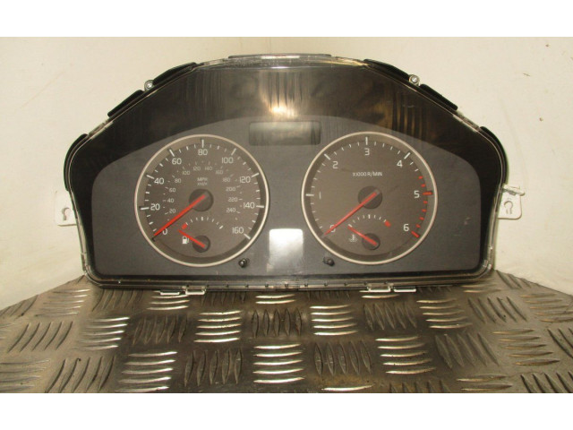 Панель приборов 30682570, 30710071   Volvo S40       