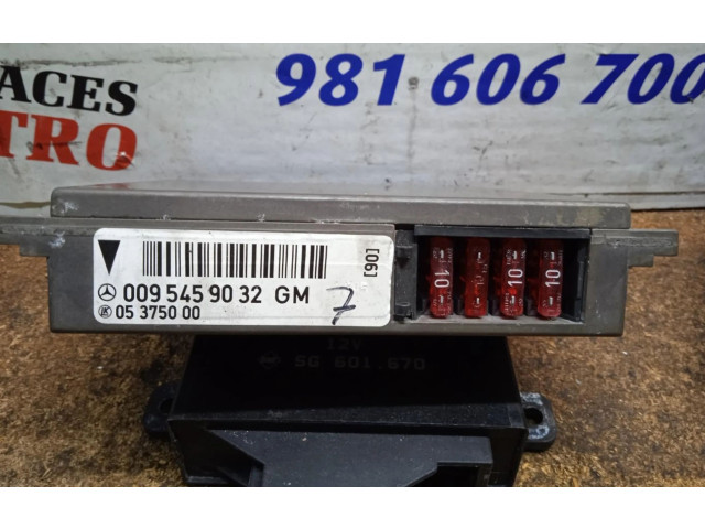 Vstřikovač 0095459032   Mercedes-Benz CL C140     