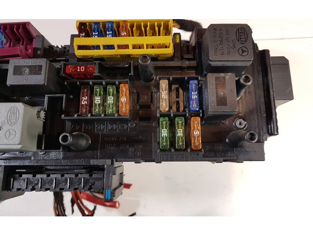 Блок предохранителей 2049005301, 5DK00922577   Mercedes-Benz GLK (X204)    