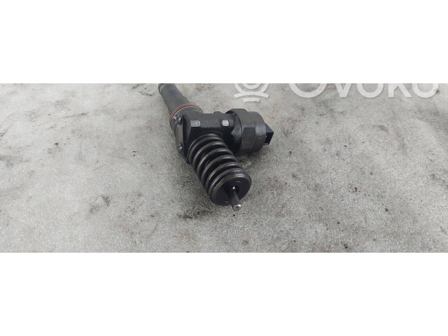 Vstřikovač 038130073AC, 010209   Volkswagen Sharan     