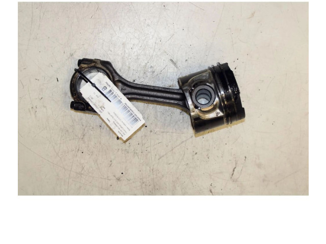 Píst    Mitsubishi ASX    4N13 