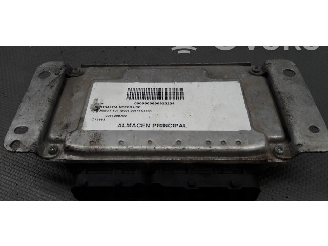 Блок управления двигателем ECU 0261208702   Peugeot 107