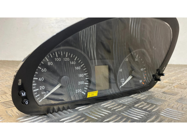 Панель приборов A6394464321, 10268005   Mercedes-Benz Vito Viano W639       