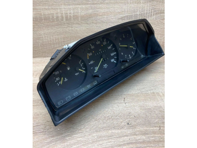 Přístrojová deska  Mercedes-Benz E W124 1993 1245401248, 87001180  