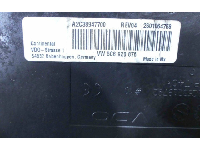 Přístrojová deska  Volkswagen Jetta VI 2017 5C6920876, IMPRK1261442  