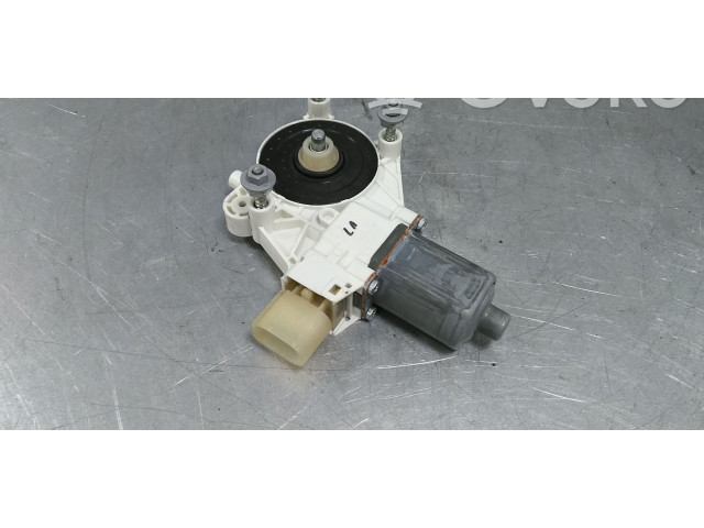 Vstřikovací lišta 7046031, 0130822514   BMW 4 F32 F33    B48B20A 