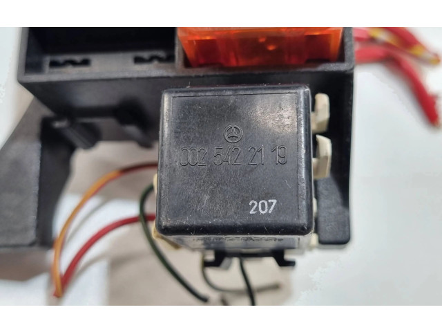 Блок предохранителей 0025422119, 0025454201   Mercedes-Benz SLK R170   
