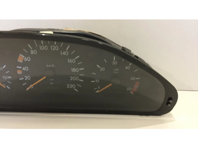Панель приборов 2025400548   Mercedes-Benz E W210       