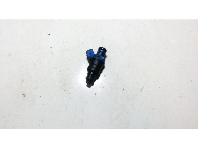 Vstřikovač 8627804   Volvo S40, V40  pro benzínový motor 2.0  