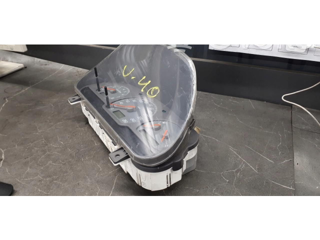 Pojistková skříňka Спидометр (приборный щиток) sw30887756   Volvo S40, V40 2000