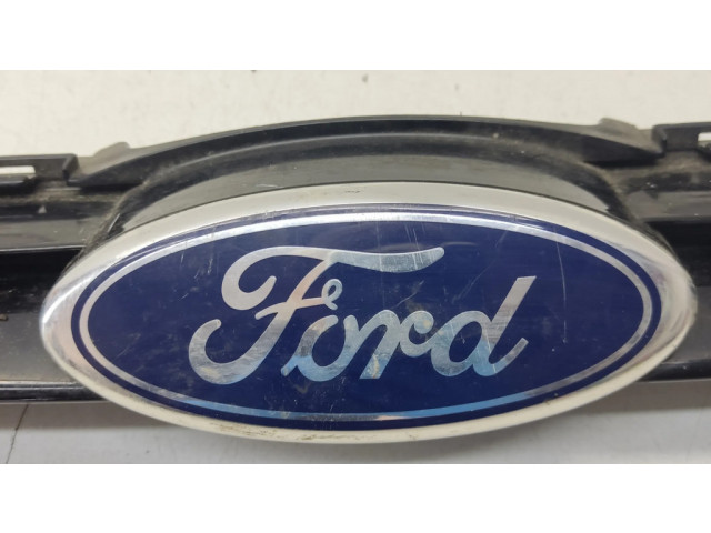 Верхняя решётка Ford B-MAX 2012-2020 года AV1117K945BAW      