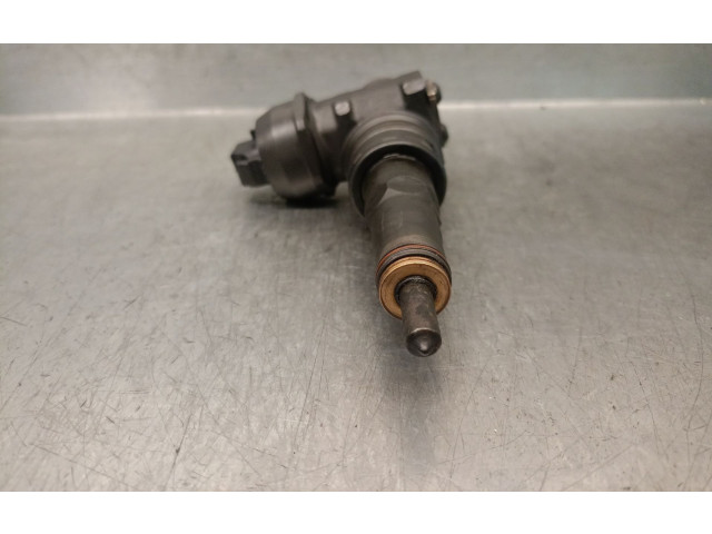 Vstřikovač 038130073AJ, 0414720037BOSCH   Seat Ibiza III (6L)    ATD 