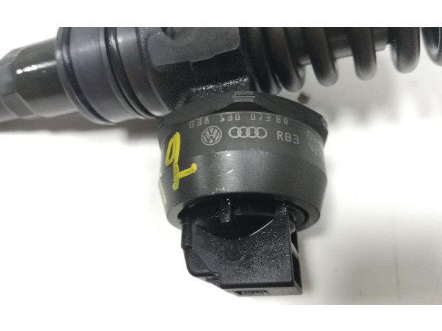 Форсунка 038130073BQ    Audi A3 S3 A3 Sportback 8P   