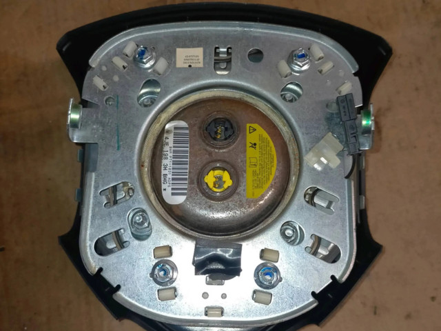 Подушка безопасности водителя K1TP76DX9AG, 4JE1983HBHG   Fiat Freemont