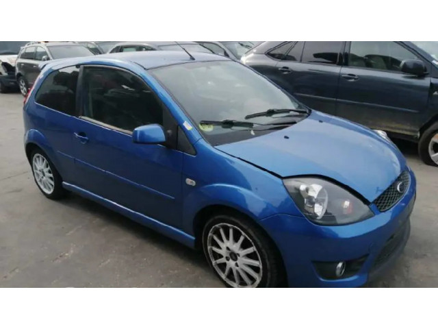 Задний фонарь  6S6113405B    Ford Fiesta   2006-2008 года