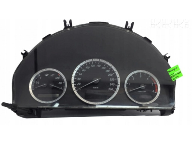 Панель приборов A2049001705   Mercedes-Benz C W204       