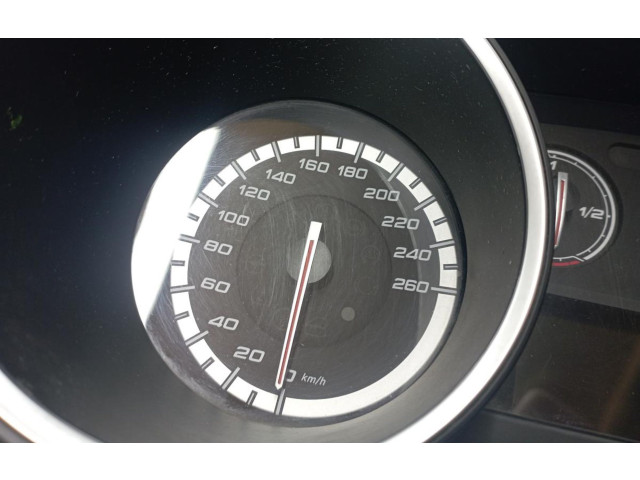 Přístrojová deska  Alfa Romeo Giulietta 2012 50516478, 068084  