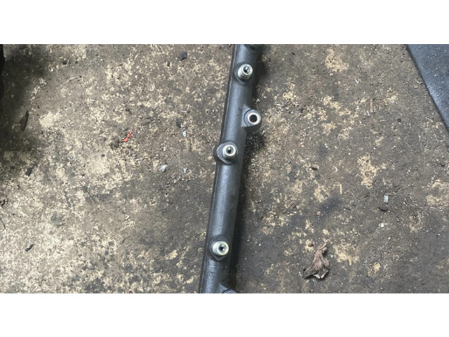 Vstřikovací lišta 0281002475   BMW 5 E39  pro naftový motor 2.5  