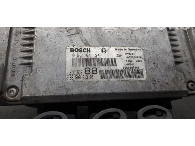 Блок управления двигателем Блок управления 0281011247   Fiat Scudo
