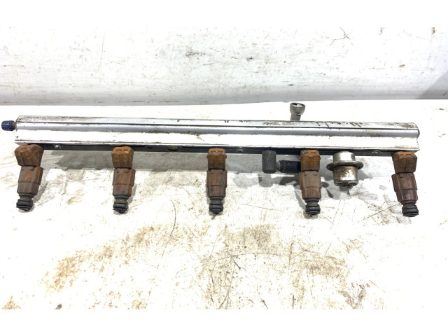 Vstřikovací lišta 9202710, 1232146   Volvo XC70     