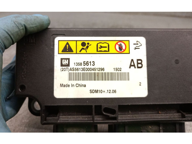 Блок подушек безопасности 13585613, 13585613   Chevrolet Orlando