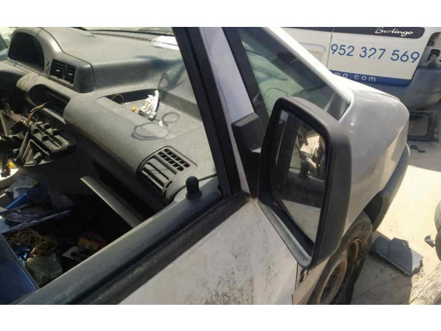 Zpětné zrcátko  Peugeot Expert     