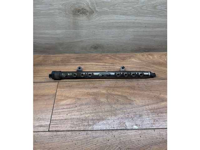 Vstřikovací lišta 0445215025, 008031L3   Volvo V40     