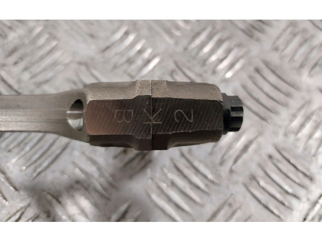 Píst 132010R010, 131010R010   Toyota Corolla Verso AR10    AUR10L-GRFEXW 