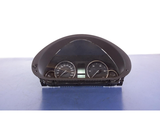 Přístrojová deska  Mercedes-Benz C W203 2005 A2035401348, A2035401348  