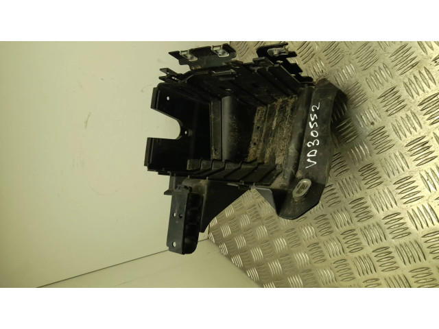Блок предохранителей  68251775AA   Jeep Grand Cherokee    