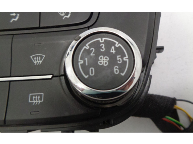 Блок управления климат-контролем 13429876   Opel Zafira C