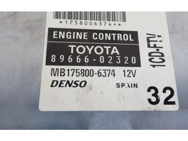 Řídící jednotka MB1758006374, 8966602320   Toyota Corolla E120 E130 2004