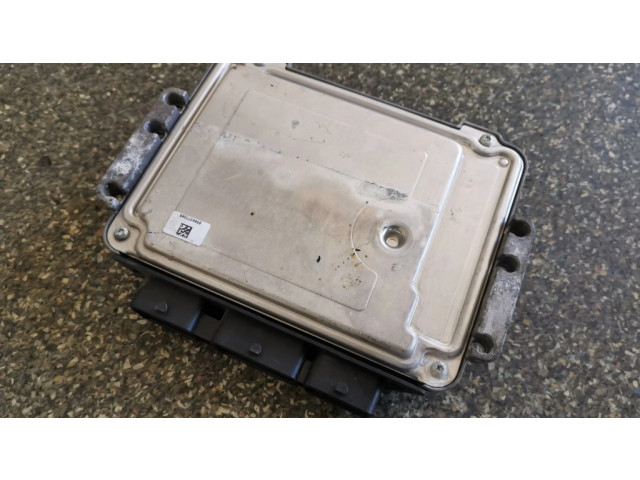 Řídící jednotka 0281012770, 8200527713   Renault Laguna II 2006