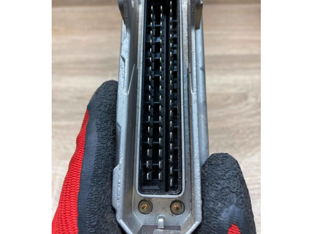 Řídící jednotka 4A0907401, 0281001128   Audi A6 S6 C4 4A 1994