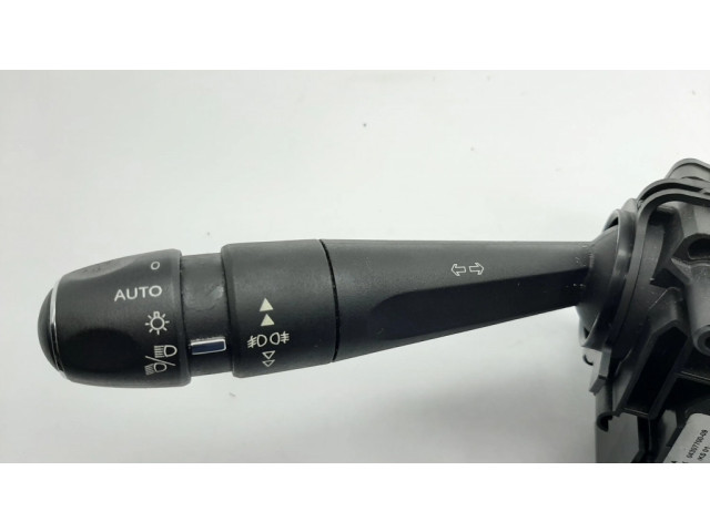 Подрулевой переключатель 98000242XT, 0430770009   Citroen DS5