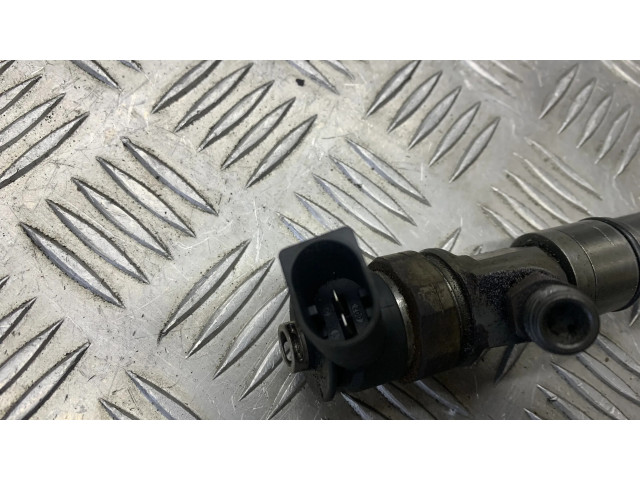 Vstřikovač 0445110209   BMW 3 E90 E91  pro naftový motor 2.0  