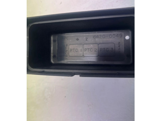   Pojistková skříňka 64200049   Nissan Qashqai 2009