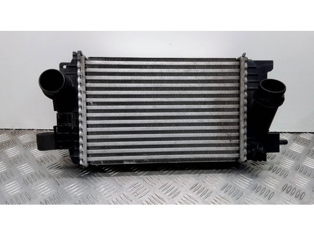 Интеркулер  13337687, 560961104   Opel Meriva B 1.4