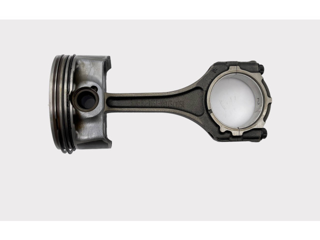 Píst 05047574AA, 68191813AA   Jeep Cherokee     