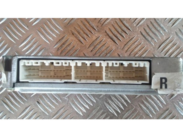 Řídící jednotka 8966105390, MB1757009400   Toyota Avensis T220 1998