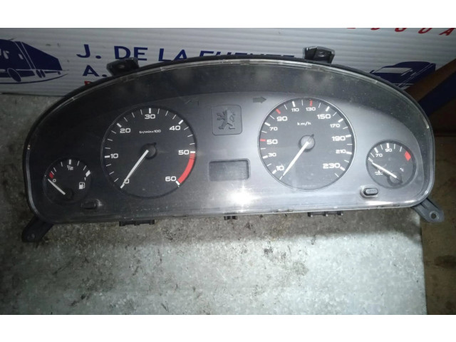 Přístrojová deska  Peugeot 406  9630372780  