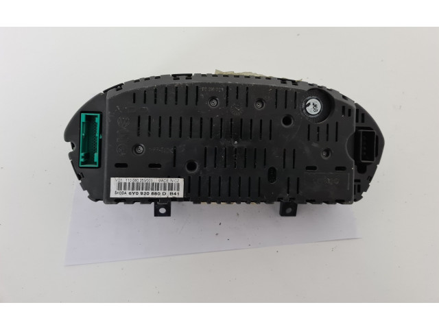 Přístrojová deska  Skoda Fabia Mk1 (6Y) 2005 6Y0920881E, 110080253  