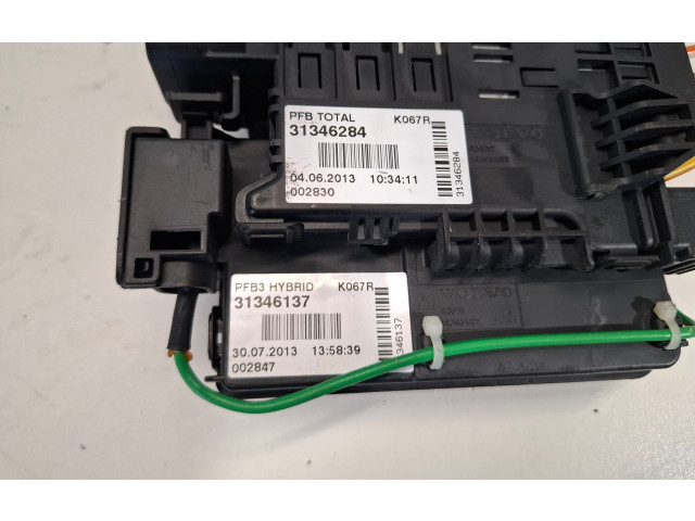   Pojistková skříňka 31346284, 31346137   Volvo V60 2014