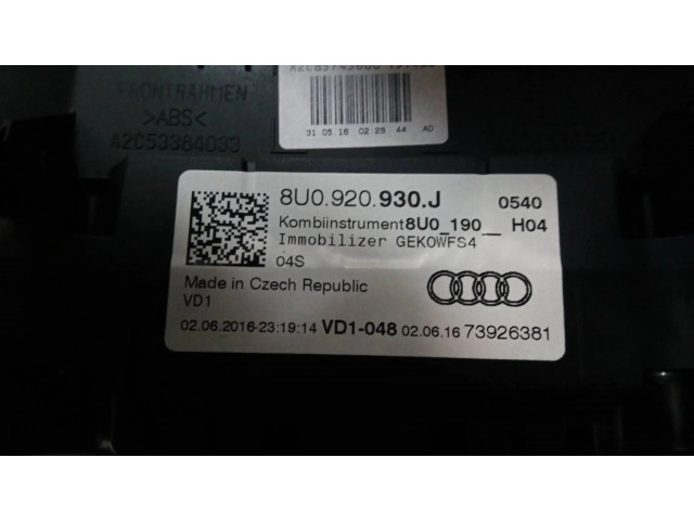 Панель приборов 8U0920930J, E2-A1-37-3   Audi RS Q3       