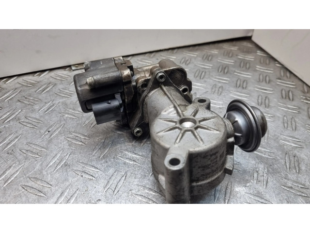 Vstřikovací čerpadlo A2710702201   Mercedes-Benz C W204  pro benzínový motor 2.0  