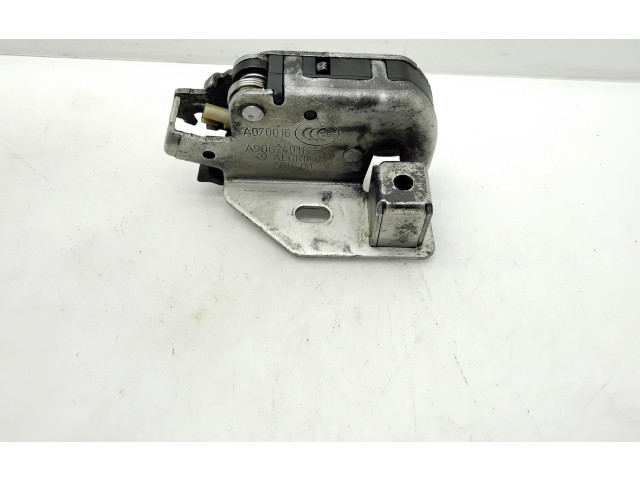 Замок багажника A9067401135, A070016    Volkswagen Crafter 2006 - 2016 года