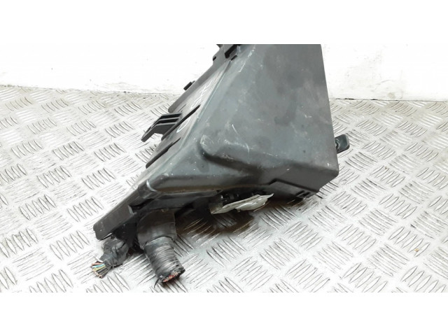  Pojistková skříňka MB100200B, MB502080B   Subaru Legacy 2009