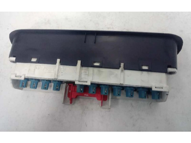 Панель приборов CIRC0693   Renault Twingo I       
