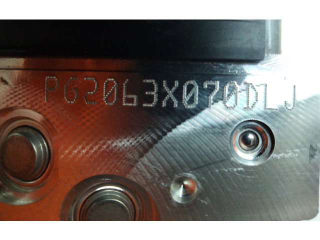 Jednotka ABS A2139004035   Mrcedes-Benz E AMG W210 2022