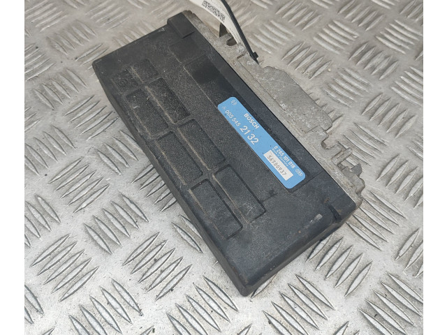 Řídící jednotka A0055452132, 0265101018   Mercedes-Benz E W124 1995